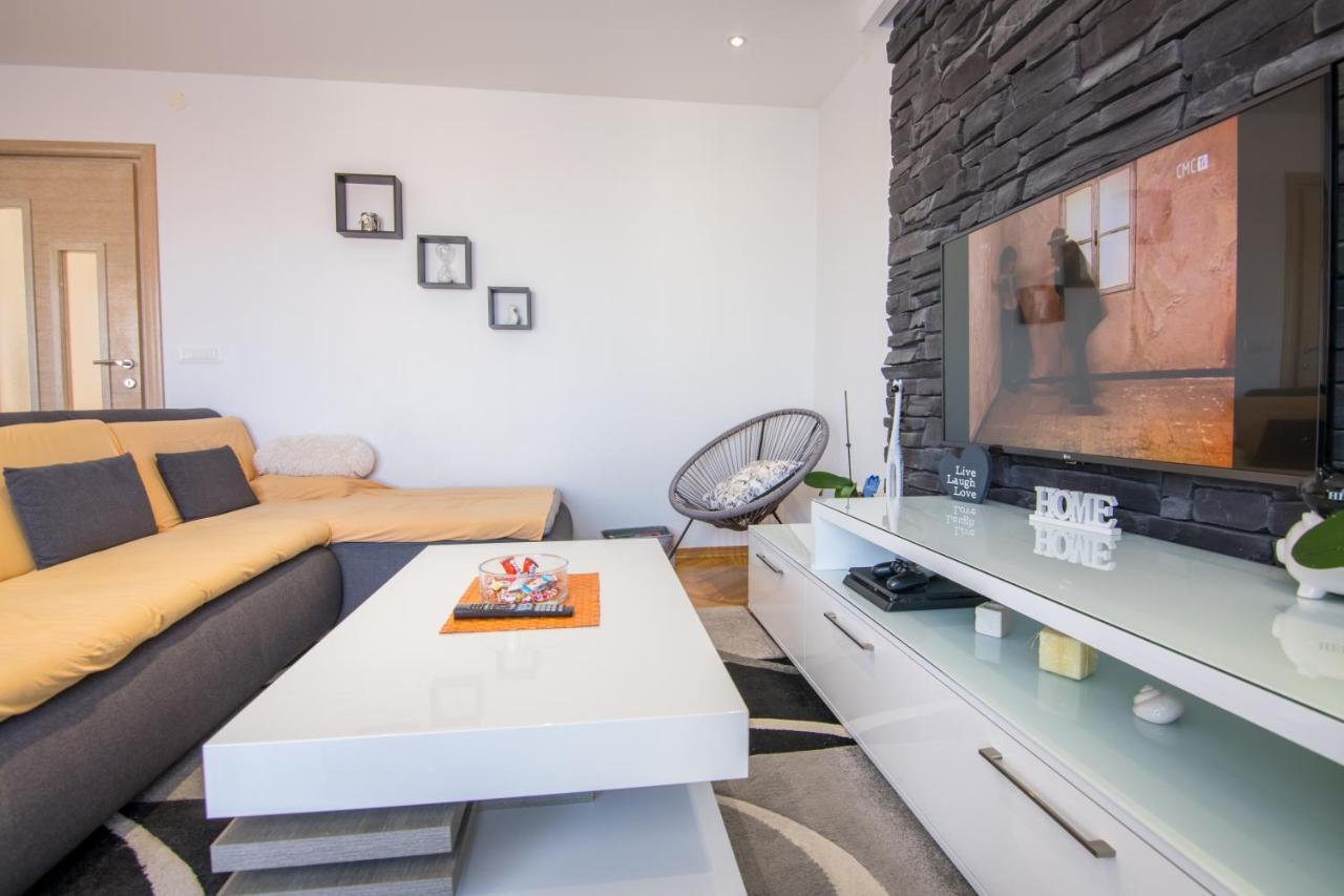 شقة Apartman Petra ماكارسكا المظهر الخارجي الصورة