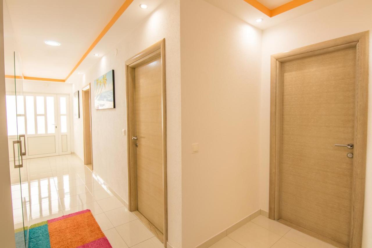 شقة Apartman Petra ماكارسكا المظهر الخارجي الصورة